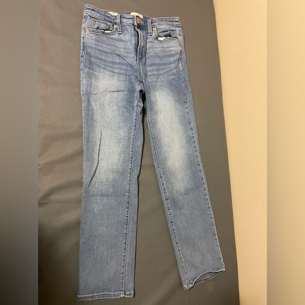 Women’s Universal Thread jeans size 2/26R